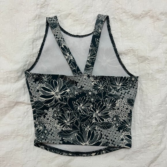 Abercrombie flower tank crop top - XS - Picture 2 of 2